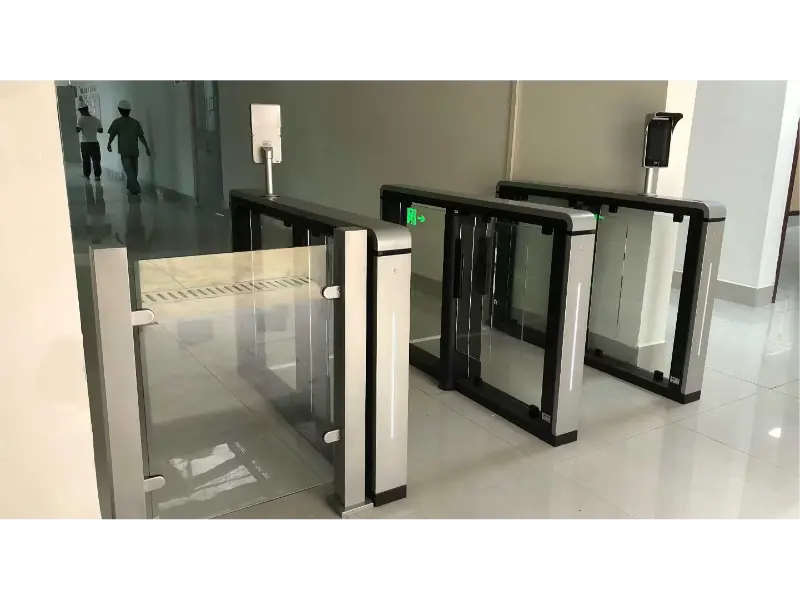 Cos’è un sistema di controllo accessi intelligente?