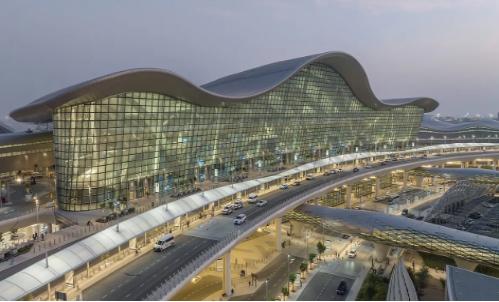 Migliorare l'efficienza aeroportuale con i tornelli girevoli a riconoscimento facciale di ZOJE